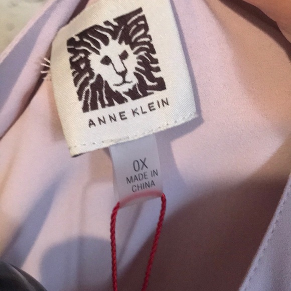 Anne Klein blush pink blouse - Picture 5 of 7